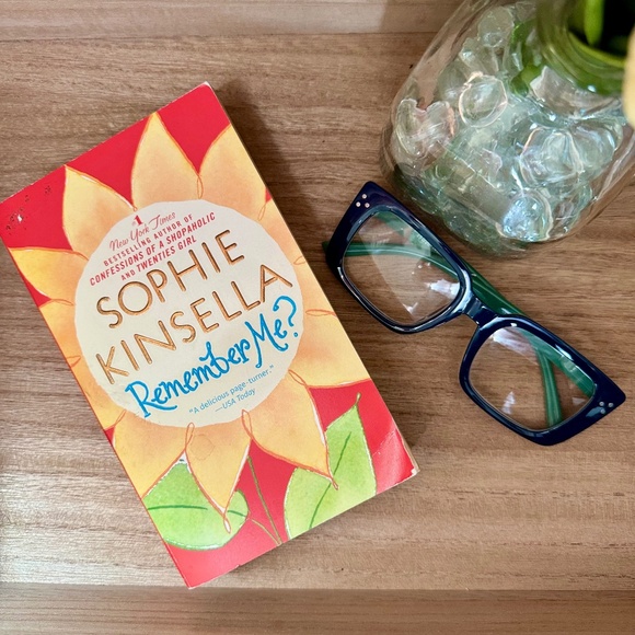 Remember Me? by Sophie Kinsella | Romantic Comedy Novel | Hardcover Book - Picture 3 of 7